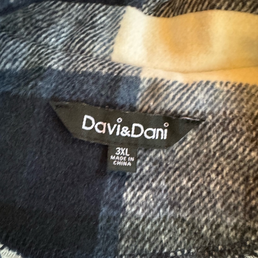 Navy plaid oversized Shacket 3XL by Davi & Dani - Picture 3 of 7